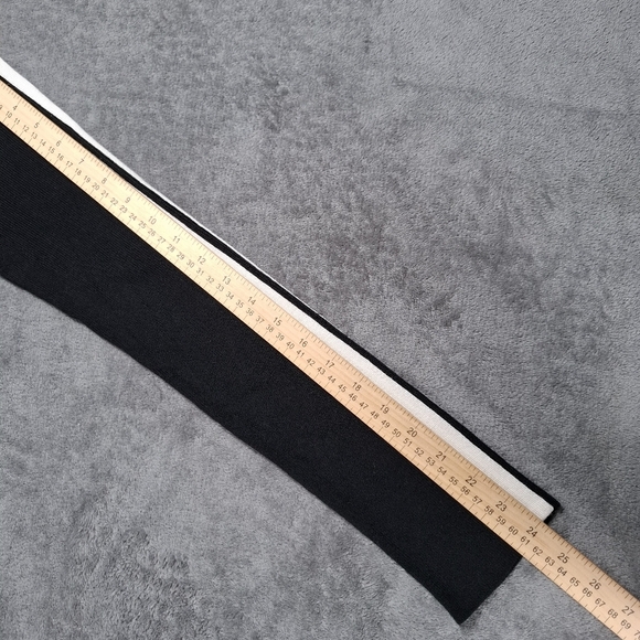 Moth Anthropologie Women's Medium Black Long Sleeves Sweater 1/4 Zip Mock Neck - Picture 8 of 10